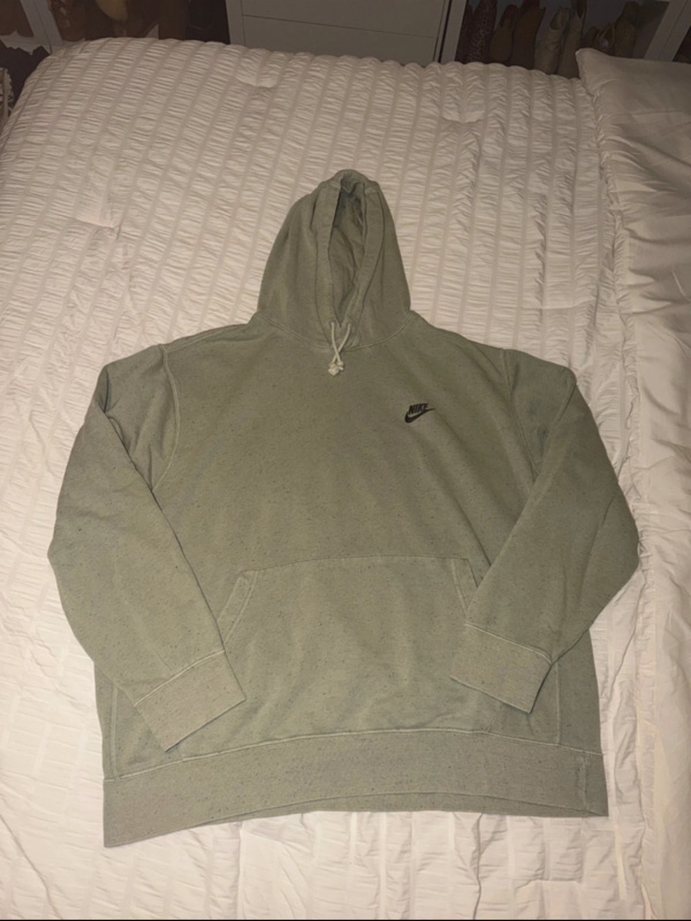 Nike Men’s Sage Green Pullover Hoodie - Picture 2 of 5